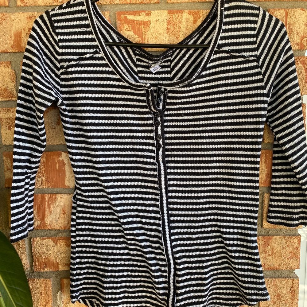 Poof Black & White Stripped 3/4 Long Sleeve (Small)